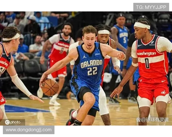 小瓦21分班凯罗砍下20分9篮板9助攻 魔术力克黄蜂获胜