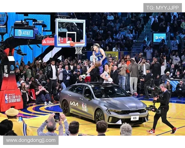 史密斯火力全开借掩护连续飙中关键三分引爆NBA赛场激情瞬间沸腾