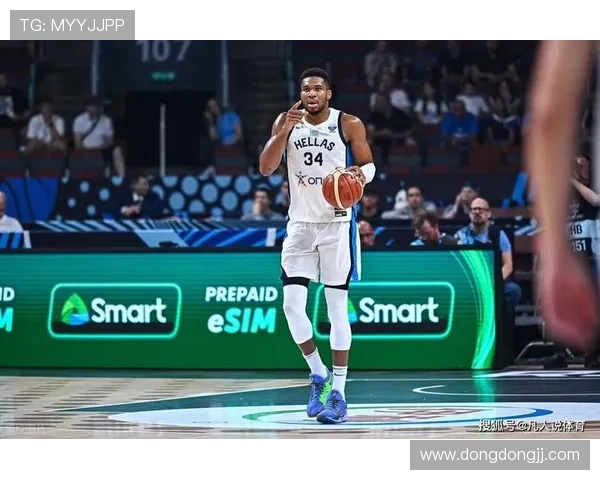 字母哥新赛季定妆照展现强大肌肉压迫感迎接生涯第13个赛季的挑战